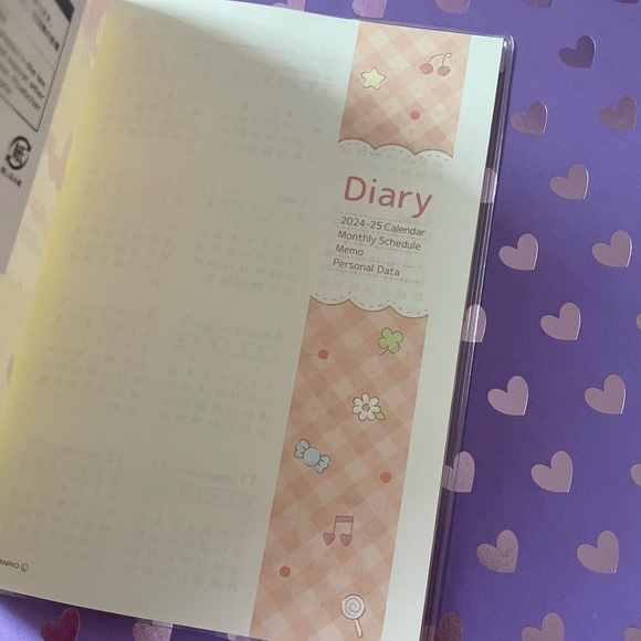 Sanrio Characters 2025 Datebok - Picture 7 of 11